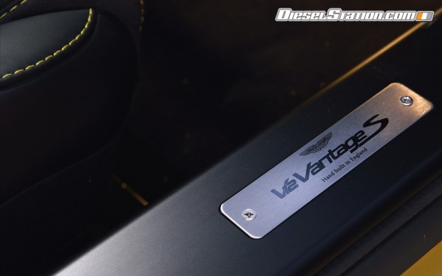 Aston Martin V12 Vantage S 2014 Widescreen Picture #120 Aston Martin V12 Vantage S 2014 Widescreen Picture #120